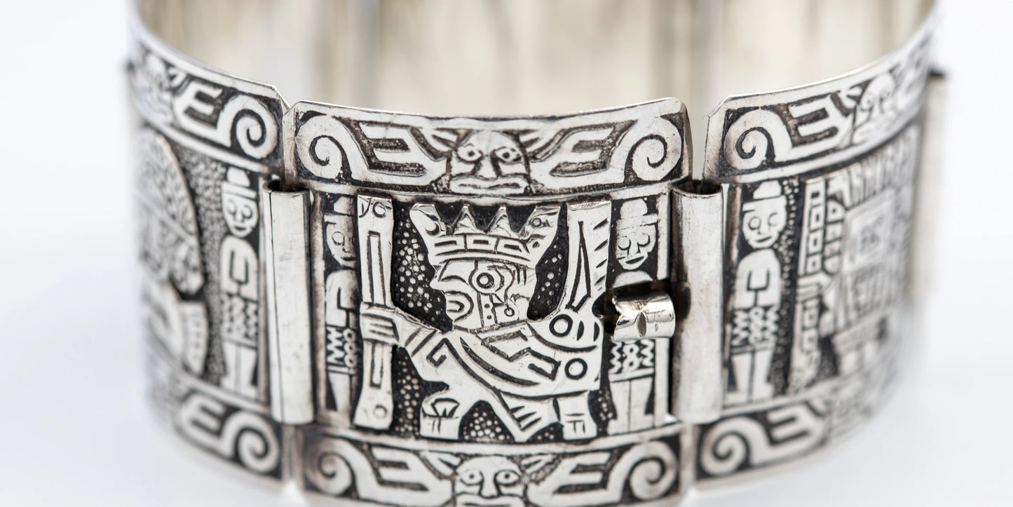 Sterlingsilber-Armband aus Peru mit südamerikanischen Symbolen
