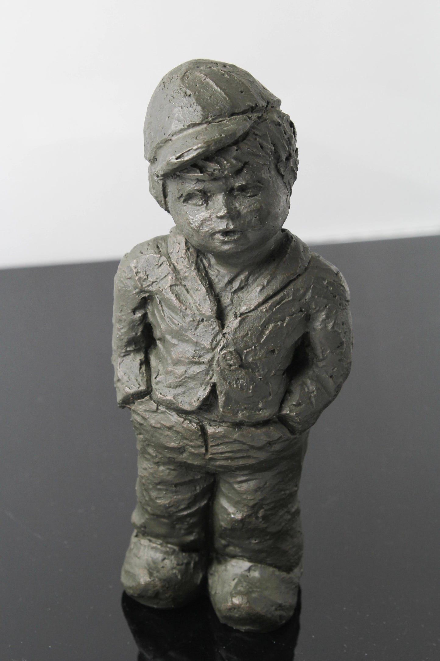 Jungen-Skulptur Geert Kunen