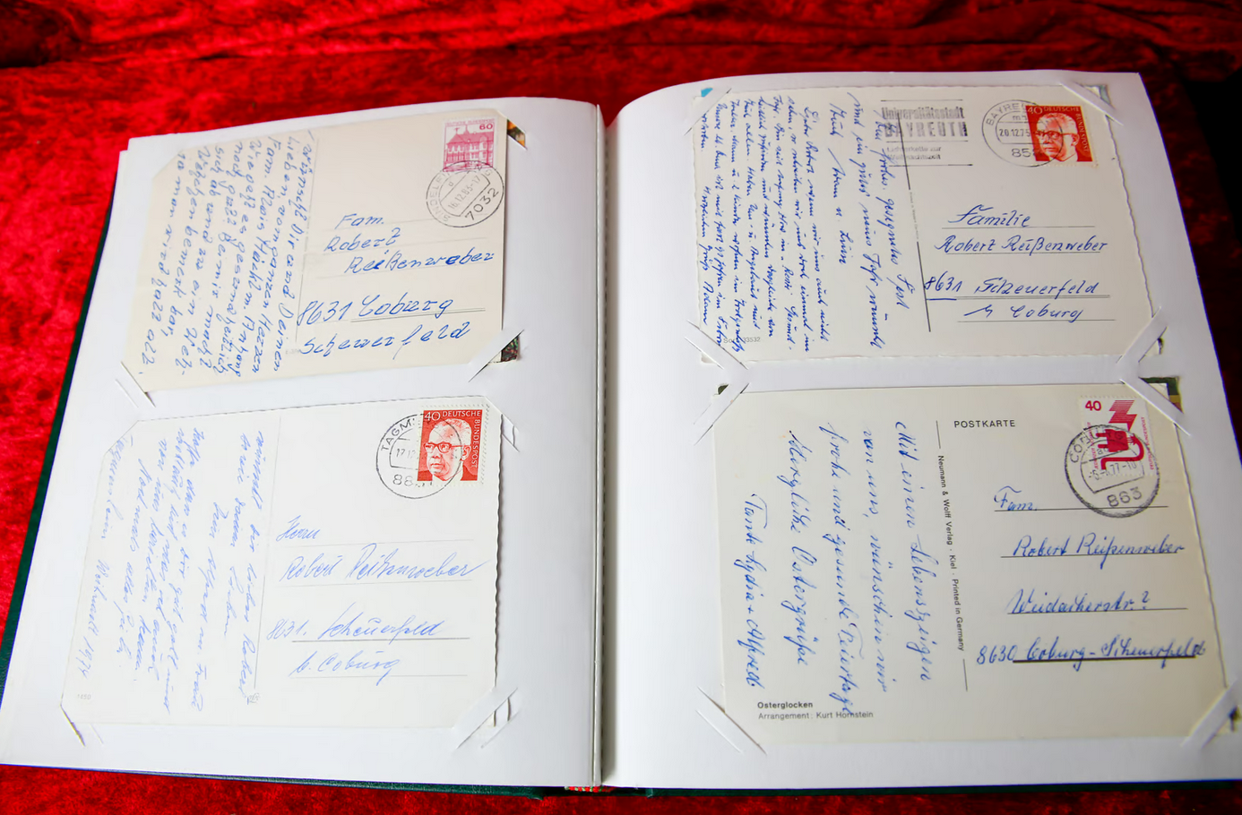 Sammler-Postkartenalbum mit 152 Motiven