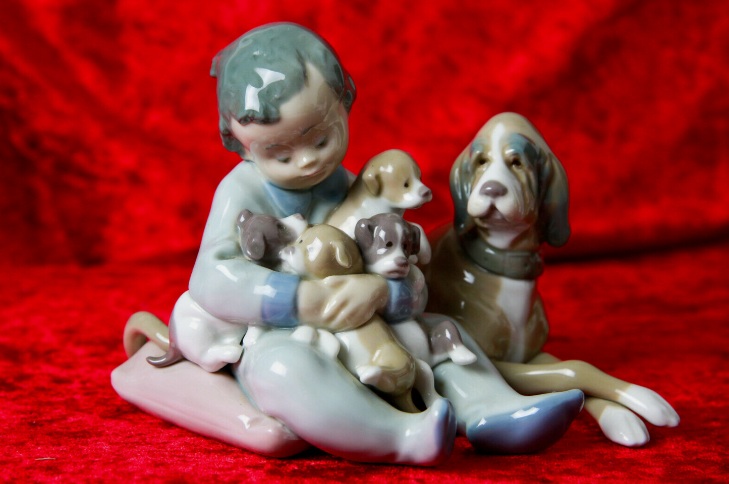 Lladro Porzellanfigur "New Playmates"
