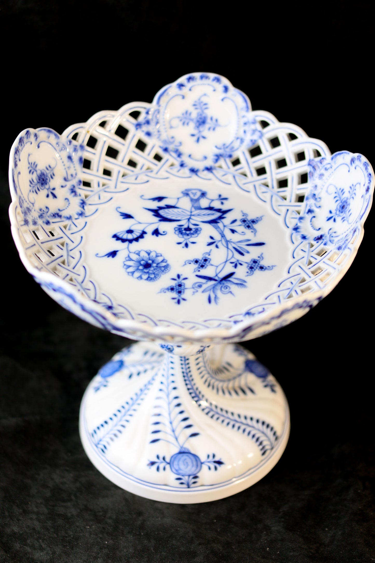 Meissen Zwiebelmuster Tafelaufsatz Tazza 22 cm, 1. Wahl