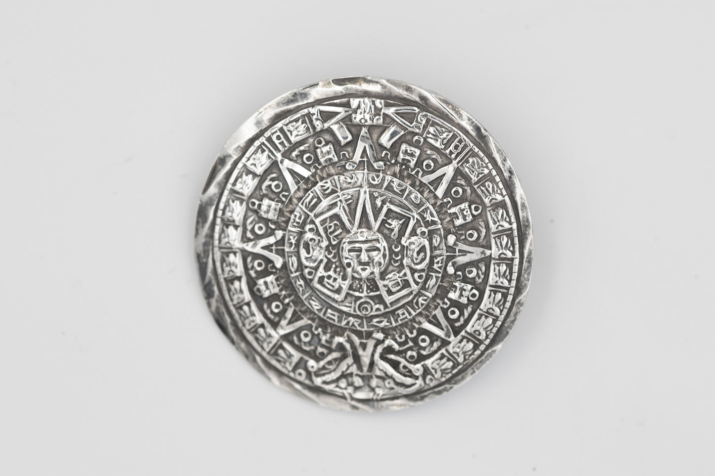 Azteken-Brosche in Silber aus Südamerika