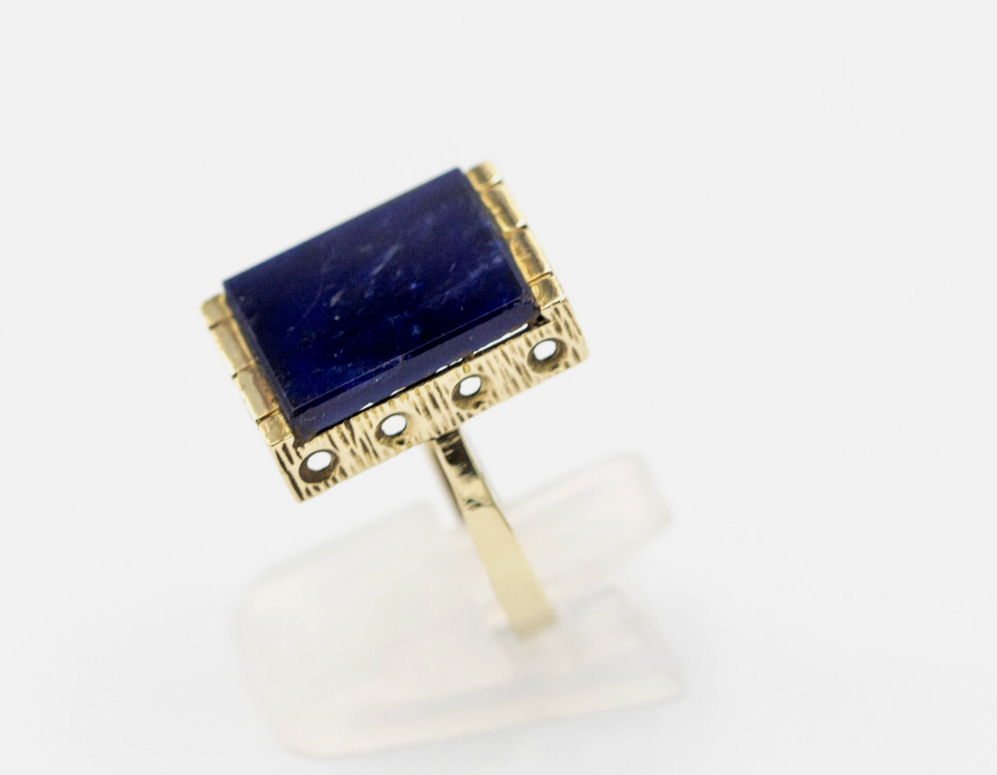 Siegelring aus Gold mit Lapislazuli