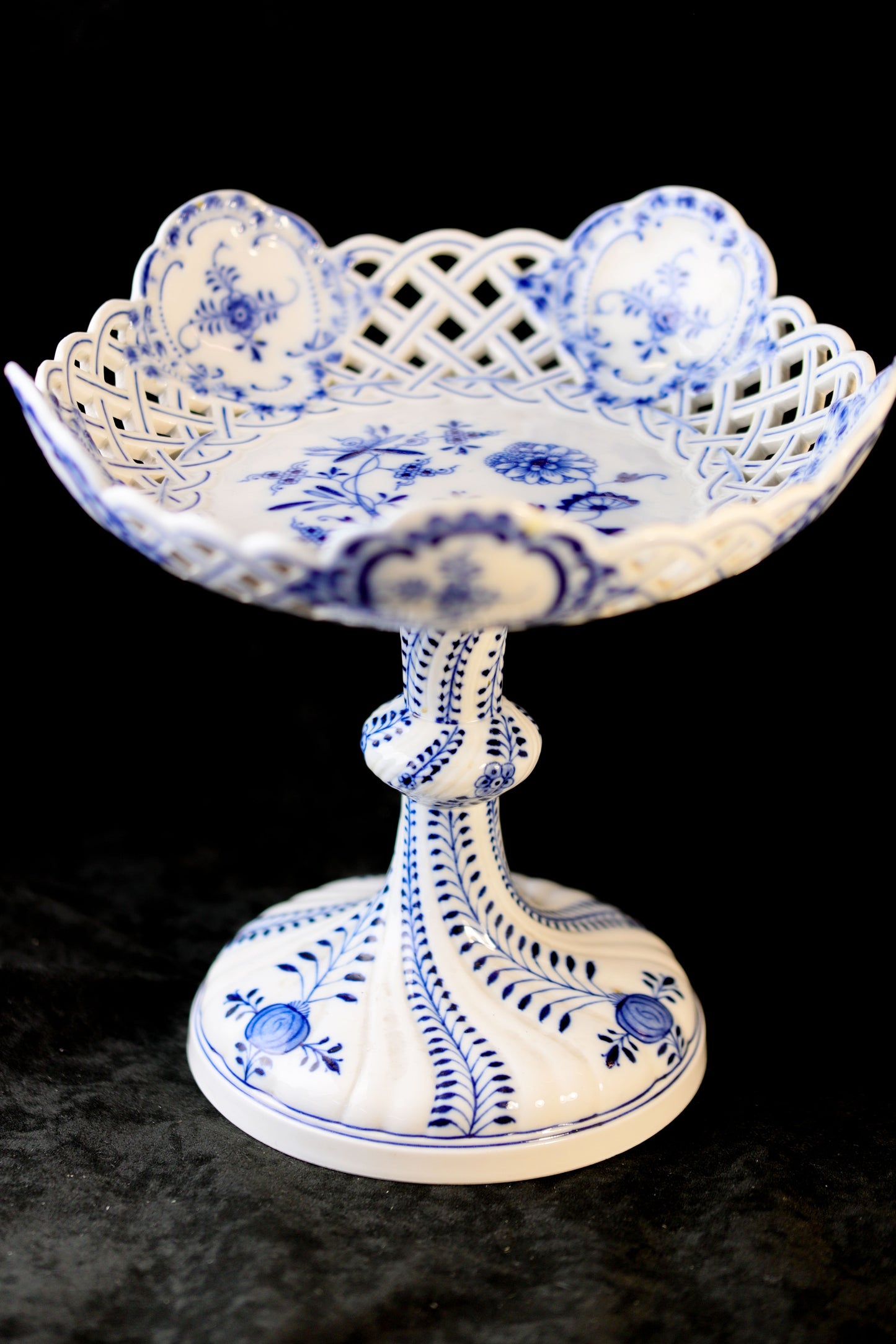 Meissen Zwiebelmuster Tafelaufsatz Tazza 22 cm, 1. Wahl