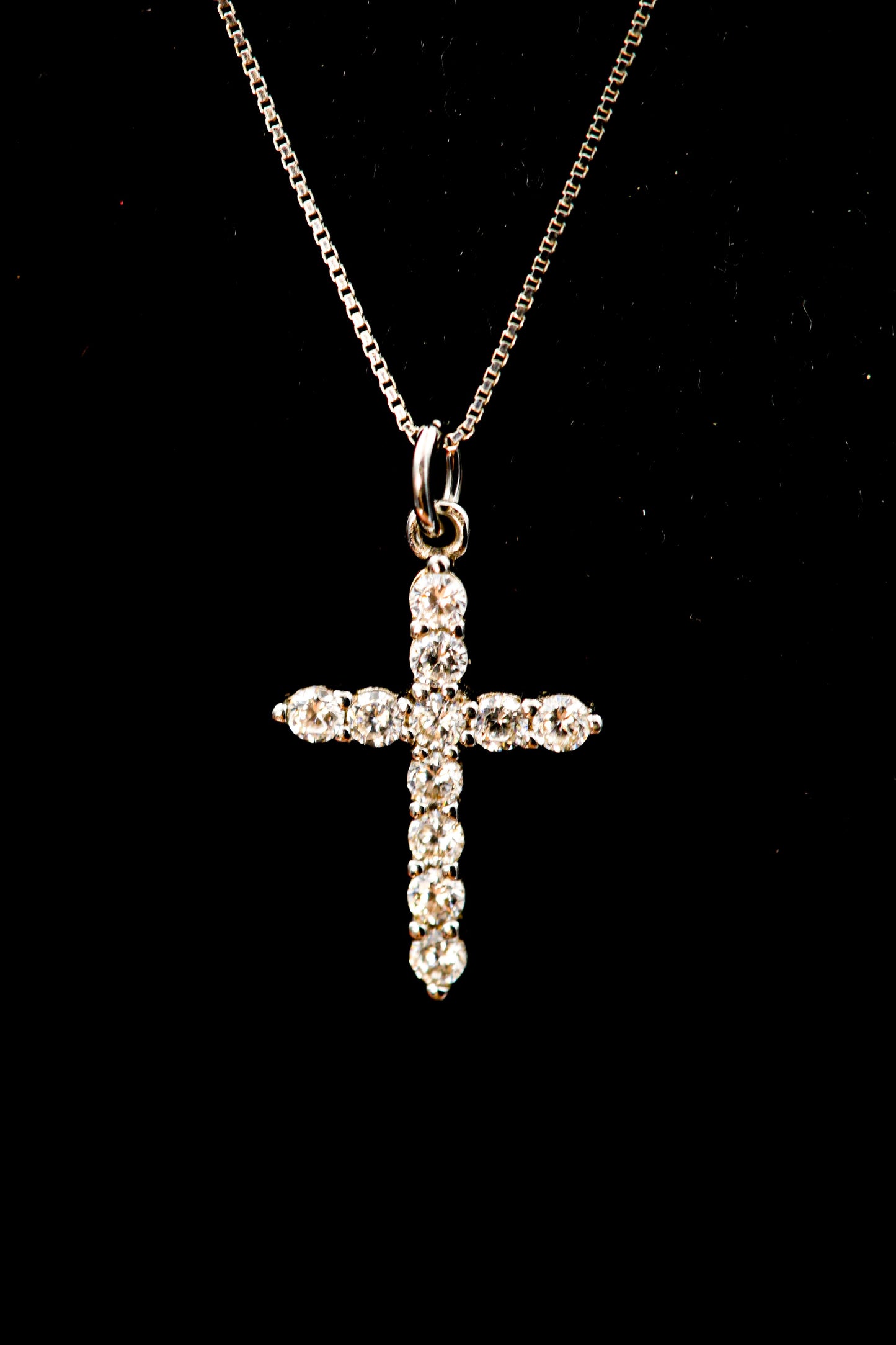 Kreuz an feiner Venezianerkette aus Sterlingsilber