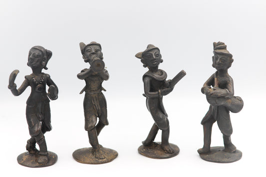 Set handgefertigte Bronze-Musiker aus Südasien