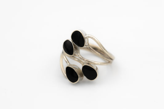 Designer-Silberring mit vier schwarzen Onyx