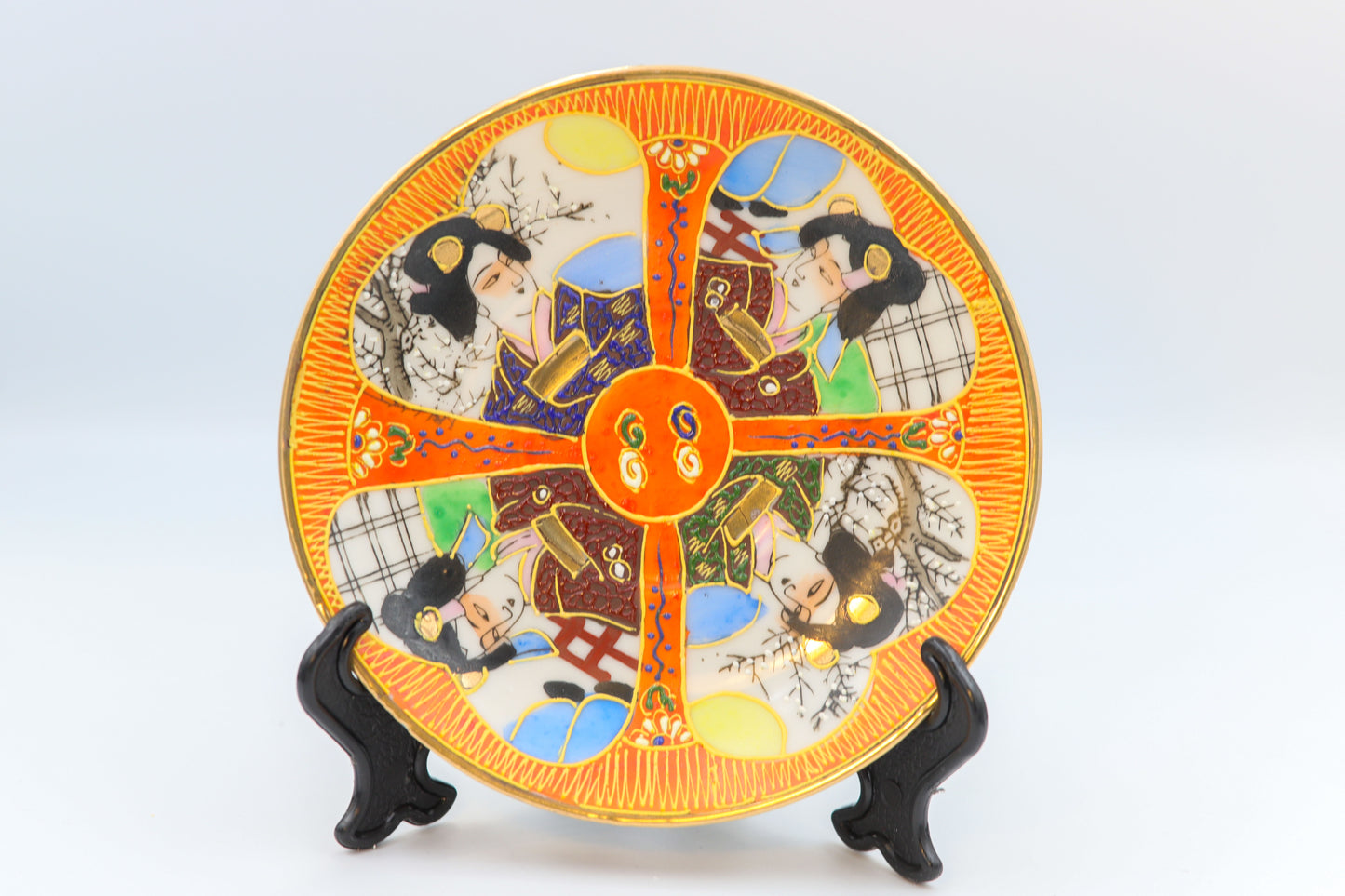 Japanisches Moriage-Teeservice – Drachenrelief & feine Personenmalerei