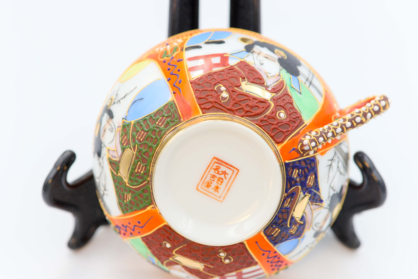 Japanisches Moriage-Teeservice – Drachenrelief & feine Personenmalerei