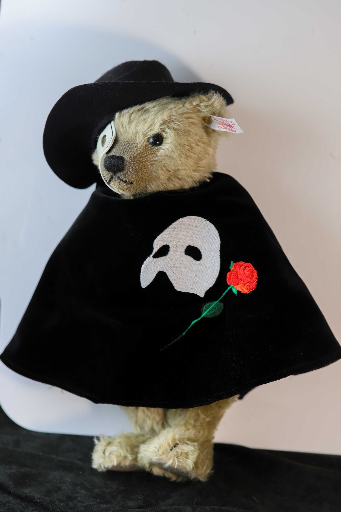 Steiff Teddy „Phantom der Oper“ mit Musik-Modul