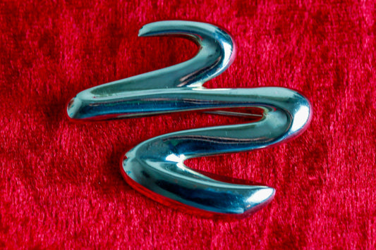 Modernist-Silberbrosche aus Thailand